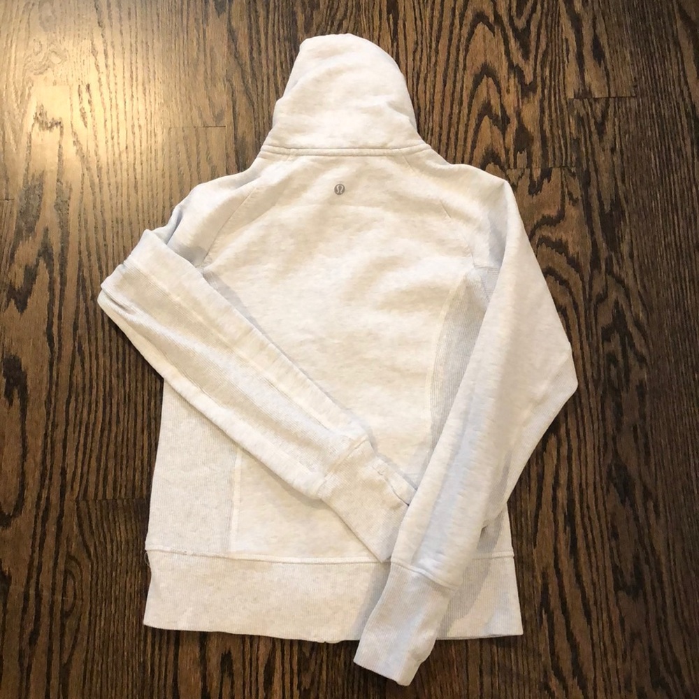 Women’s lululemon full zip sweatshirt